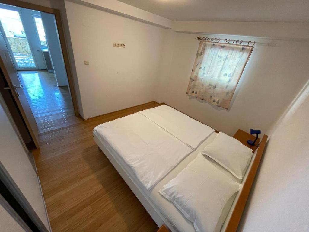 Bellevue Rooms Стара Башка Екстер'єр фото